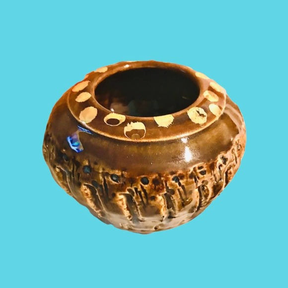 Brown Pottery Vase with Genuine 18K Gold Accents & Texture - Picture 2 of 10